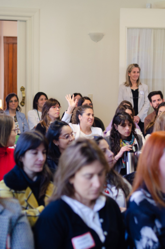 Mujeres en Escena: liderazgo, oratoria y networking. Un evento de la Delegación de la UE en Uruguay, organizado por Brava.