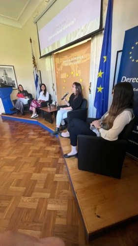 Mujeres en Escena: liderazgo, oratoria y networking. Un evento de la Delegación de la UE en Uruguay, organizado por Brava.